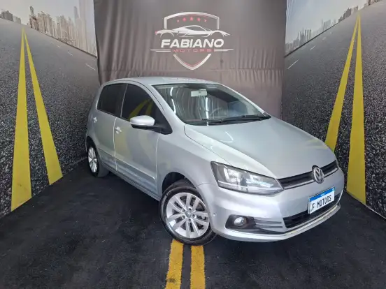 VOLKSWAGEN-FOX-2017