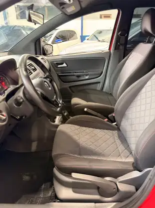 VOLKSWAGEN-FOX-2019