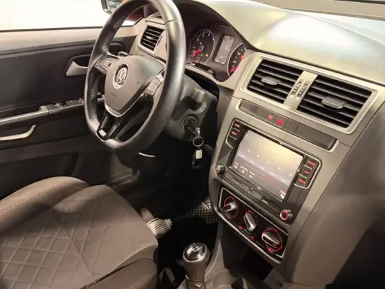 VOLKSWAGEN-FOX-1.6 MSI TOTAL FLEX XTREME 4P MANUAL VOLKSWAGEN-FOX-2019