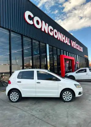 VOLKSWAGEN-FOX-1.6 MSI TRENDLINE 8V FLEX 4P MANUAL VOLKSWAGEN-FOX-2015
