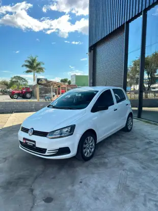 VOLKSWAGEN-FOX-1.6 MSI TRENDLINE 8V FLEX 4P MANUAL VOLKSWAGEN-FOX-2015