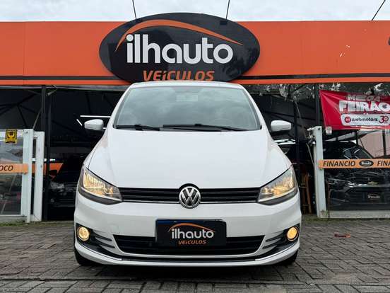 VOLKSWAGEN-FOX-2019