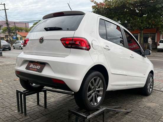 VOLKSWAGEN-FOX-1.6 MSI TOTAL FLEX CONNECT 4P MANUAL VOLKSWAGEN-FOX-2019