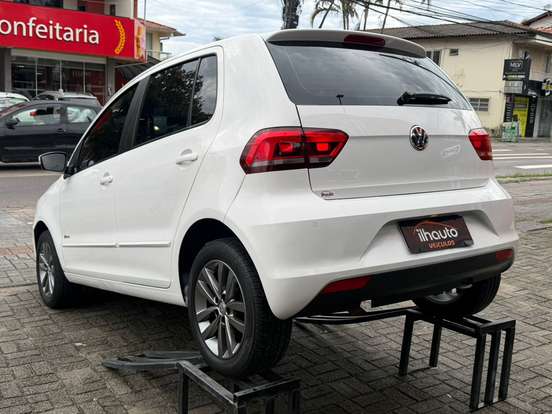 VOLKSWAGEN-FOX-1.6 MSI TOTAL FLEX CONNECT 4P MANUAL VOLKSWAGEN-FOX-2019