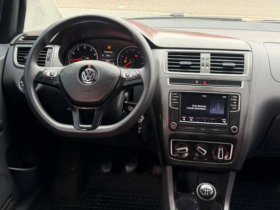 VOLKSWAGEN-FOX-2019