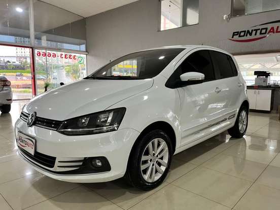 VOLKSWAGEN-FOX-2019