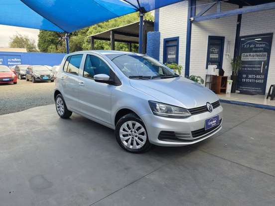VOLKSWAGEN-FOX-2016