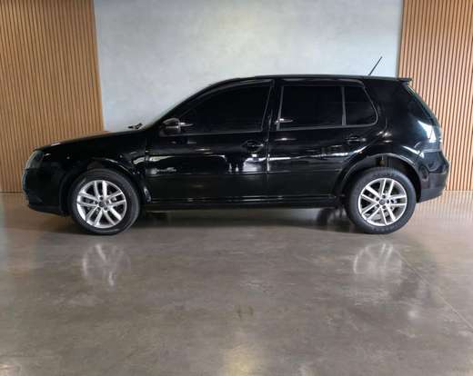 VOLKSWAGEN-GOLF-2012