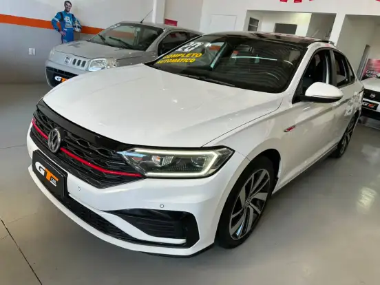 VOLKSWAGEN-JETTA-2020
