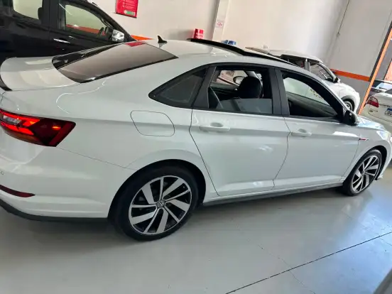 VOLKSWAGEN-JETTA-2.0 350 TSI GASOLINA GLI DSG VOLKSWAGEN-JETTA-2020