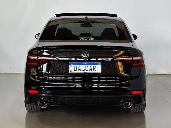 VOLKSWAGEN-JETTA-2023