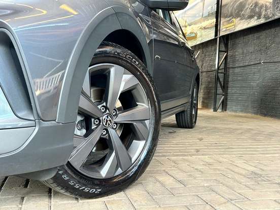 VOLKSWAGEN-NIVUS-1.0 200 TSI TOTAL FLEX COMFORTLINE AUTOMÁTICO VOLKSWAGEN-NIVUS-2025