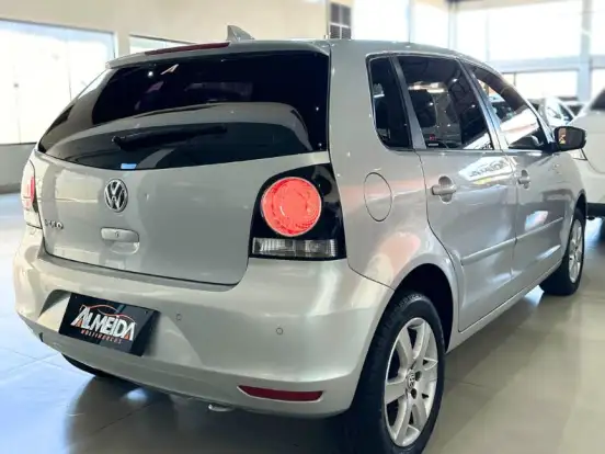 VOLKSWAGEN-POLO-1.6 MI 8V FLEX 4P MANUAL VOLKSWAGEN-POLO-2013