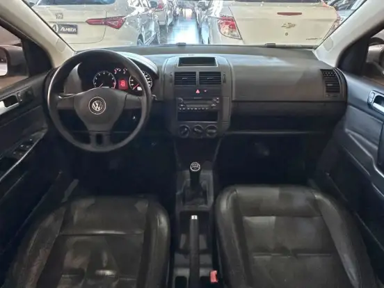 VOLKSWAGEN-POLO-1.6 MI 8V FLEX 4P MANUAL VOLKSWAGEN-POLO-2013