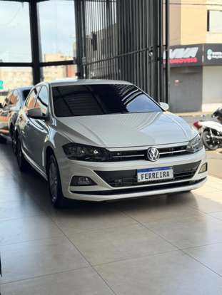 VOLKSWAGEN-POLO-2021