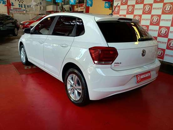 VOLKSWAGEN-POLO-2017