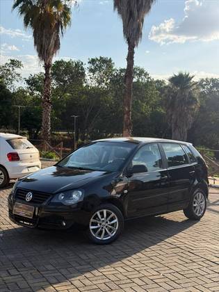 VOLKSWAGEN POLO 1.6 MI COMFORTLINE 8V FLEX 4P MANUAL