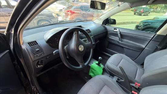 VOLKSWAGEN-POLO SEDAN-1.6 MI 8V FLEX 4P MANUAL VOLKSWAGEN-POLO SEDAN-2005