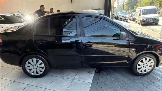 VOLKSWAGEN-POLO SEDAN-1.6 MI 8V FLEX 4P MANUAL VOLKSWAGEN-POLO SEDAN-2005
