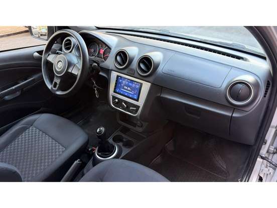 VOLKSWAGEN-SAVEIRO-2015
