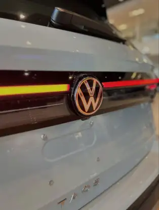 VOLKSWAGEN-TAOS-2026