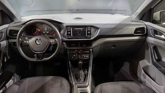 VOLKSWAGEN-T-CROSS-2020