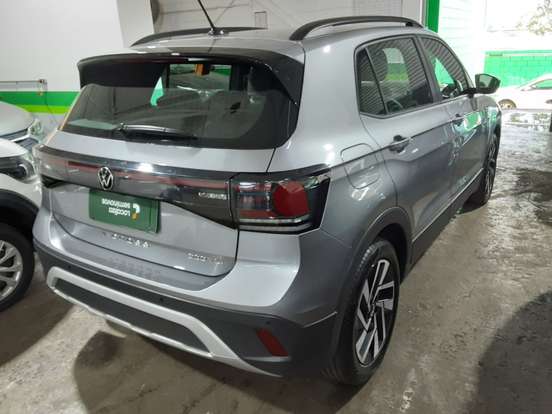 VOLKSWAGEN-T-CROSS-2024