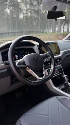 VOLKSWAGEN T-CROSS 1.0 200 TSI TOTAL FLEX COMFORTLINE AUTOMÁTICO