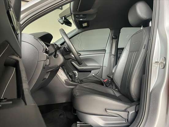 VOLKSWAGEN-T-CROSS-2024