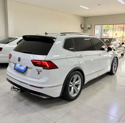 VOLKSWAGEN-TIGUAN-2019