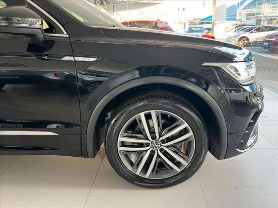 VOLKSWAGEN-TIGUAN-2023