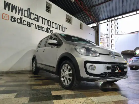 VOLKSWAGEN-UP-2016