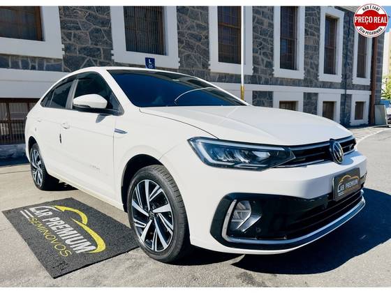 VOLKSWAGEN VIRTUS 1.0 200 TSI HIGHLINE AUTOMÁTICO