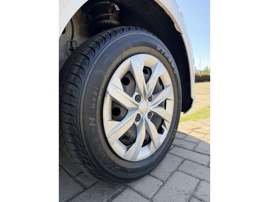 VOLKSWAGEN-VOYAGE-1.0 12V MPI TOTALFLEX 4P MANUAL VOLKSWAGEN-VOYAGE-2022