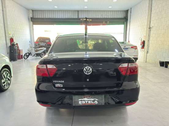 VOLKSWAGEN-VOYAGE-1.0 MI TRENDLINE 8V FLEX 4P MANUAL VOLKSWAGEN-VOYAGE-2015