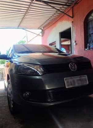 VOLKSWAGEN-FOX-2011