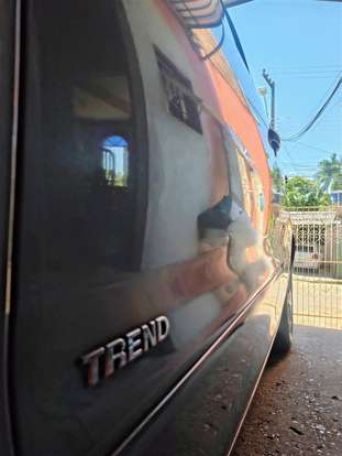 VOLKSWAGEN-FOX-2011
