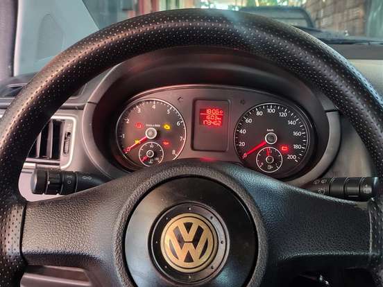 VOLKSWAGEN-FOX-1.0 MI 8V FLEX 4P MANUAL VOLKSWAGEN-FOX-2011