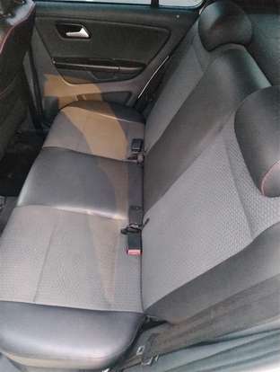 VOLKSWAGEN-FOX-2015