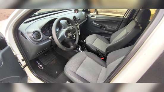 VOLKSWAGEN-GOL-2013