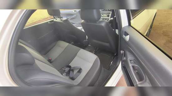 VOLKSWAGEN-GOL-2013