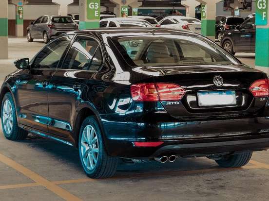 VOLKSWAGEN-JETTA-2.0 COMFORTLINE FLEX 4P TIPTRONIC VOLKSWAGEN-JETTA-2011