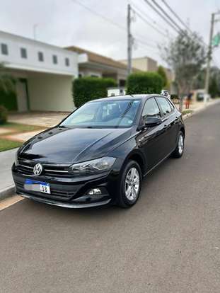 VOLKSWAGEN-POLO-2018