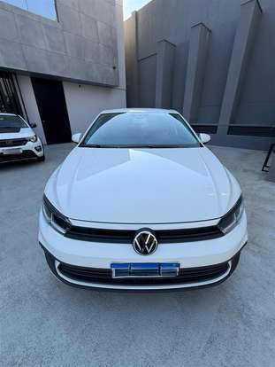 VOLKSWAGEN-POLO-2024