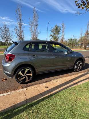 VOLKSWAGEN-POLO-2020