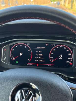 VOLKSWAGEN-POLO-2020