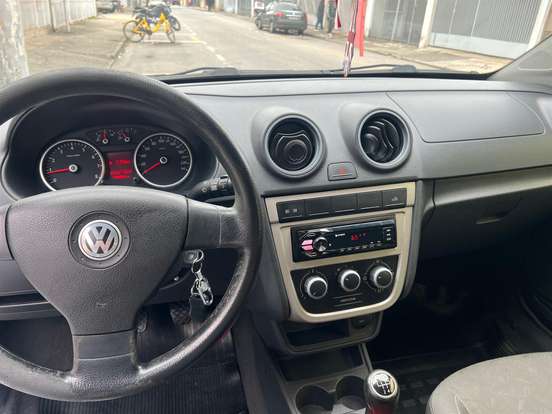 VOLKSWAGEN-SAVEIRO-2011