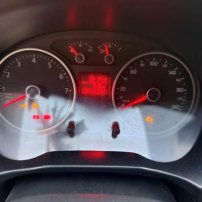 VOLKSWAGEN-SAVEIRO-2014