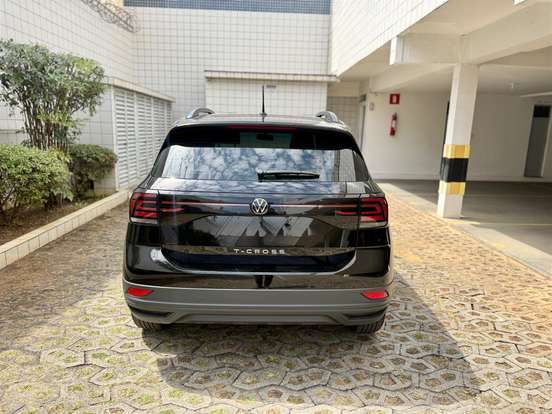 VOLKSWAGEN-T-CROSS-2024