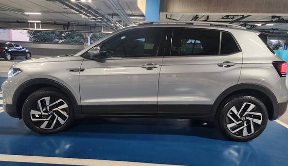 VOLKSWAGEN T-CROSS 1.4 250 TSI TOTAL FLEX HIGHLINE AUTOMÁTICO